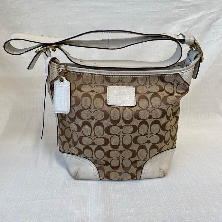 その他 コーチ （ブランドバッグ）の商品画像 - 査定依頼日：2026年3月8日 - 最高査定価格：1,500円