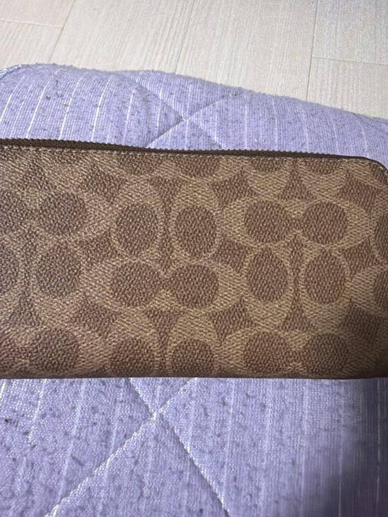 COACH長財布（ブランド財布・小物）の商品画像 - 査定依頼日：2026年8月11日 - 最高査定価格：2,000円