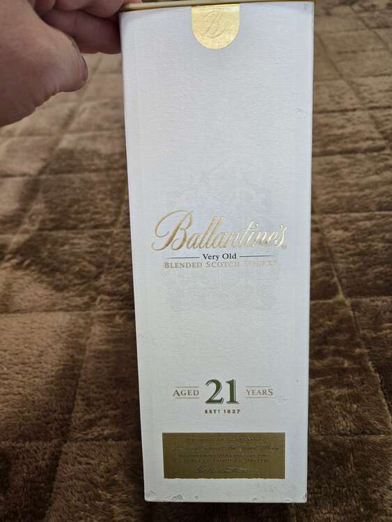 ウイスキー バランタイン （お酒）の商品画像 - 査定依頼日：2025年5月3日 - 最高査定価格：6,000円