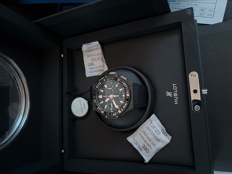 ウブロ ビックバン （高級時計）の商品画像 - 査定依頼日：2026年4月2日 - 最高査定価格：680,000円