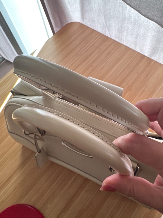 ルイヴィトン エピ （ブランドバッグ）の商品画像 - 査定依頼日：2026年1月13日 - 最高査定価格：45,000円