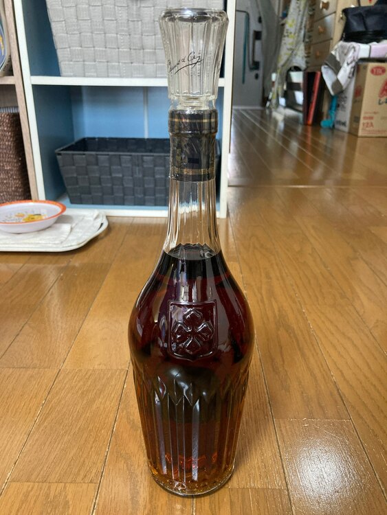 ブランデー カミュ （お酒）の商品画像 - 査定依頼日：2025年5月21日 - 最高査定価格：3,000円