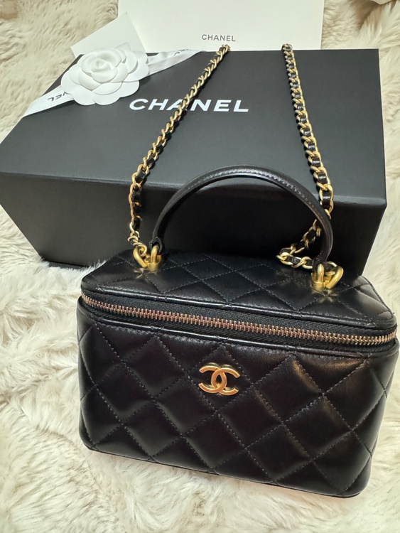 CHANEL バニティバッグ（ブランドバッグ）の商品画像 - 査定依頼日：2026年3月2日 - 最高査定価格：350,000円