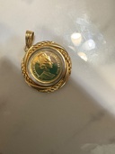 k24 ペンダントトップ　５分の1オンス　周りに18金の装飾あり（金・貴金属）の商品画像 - 査定依頼日：2026年5月14日 - 最高査定価格：150,000円