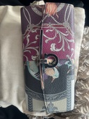 ガンチーニ　鴨　スカーフ柄 長財布（ブランドバッグ）の商品画像 - 査定依頼日：2025年7月27日 - 最高査定価格：4,000円