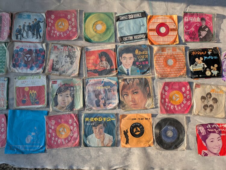 レコード全部（レコード）の商品画像 - 査定依頼日：2026年3月21日 - 最高査定価格：2,000円