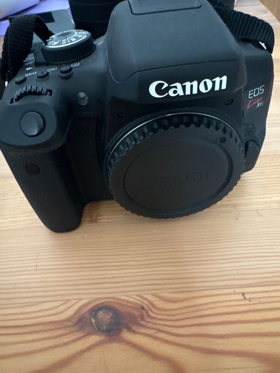 EOS kiss x8i（カメラ）の商品画像 - 査定依頼日：2026年10月5日 - 最高査定価格：20,000円