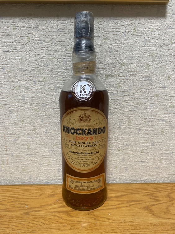 ノッカンドゥ Knockando 1977 750ml　43%（お酒）の商品画像 - 査定依頼日：2025年12月19日 - 最高査定価格：36,000円