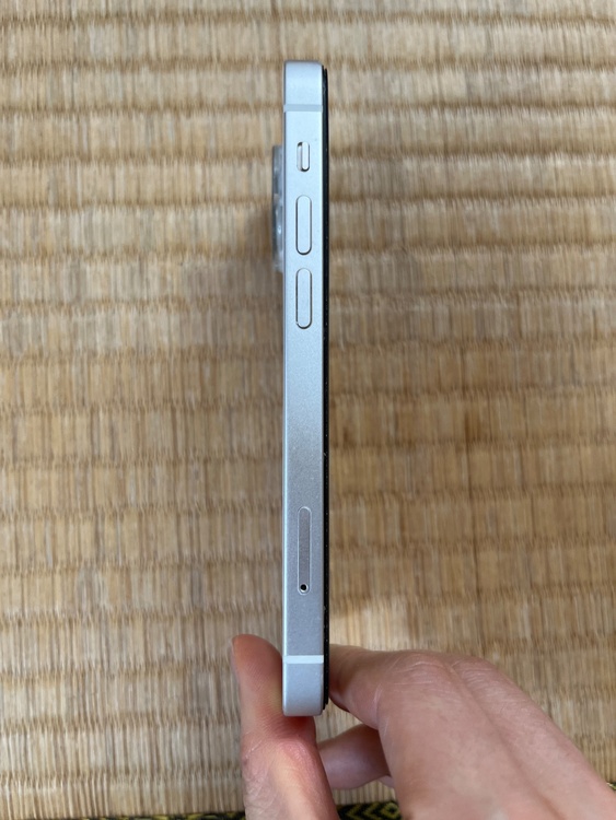 iPhone iPhone 13 mini 128GB SIMフリー（スマホ）の商品画像 - 査定依頼日：2026年8月4日 - 最高査定価格：25,500円