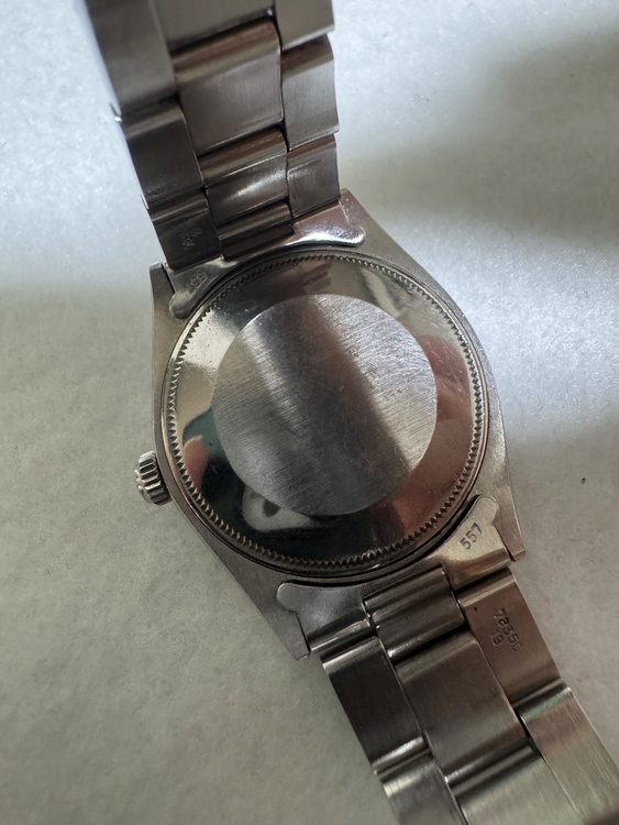 ロレックス パーペチュアル #100（高級時計）の商品画像 - 査定依頼日：2026年3月3日 - 最高査定価格：300,000円