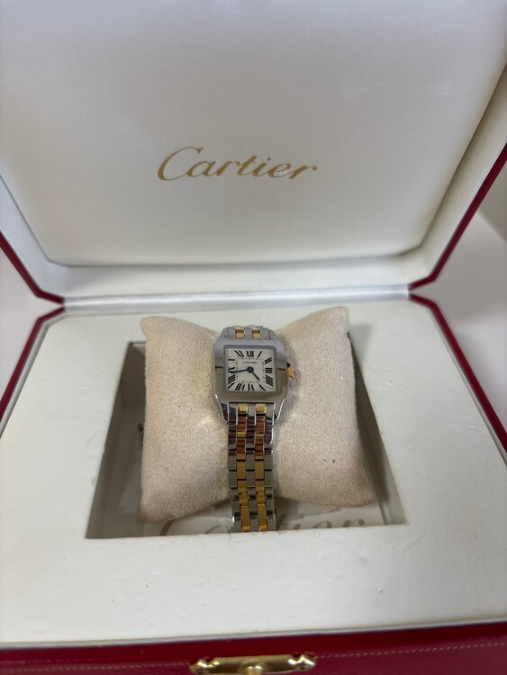 カルティエ サントス W25066Z6（高級時計）の商品画像 - 査定依頼日：2025年5月20日 - 最高査定価格：480,000円