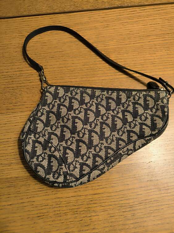 ディオール サドルバッグ（ブランドバッグ）の商品画像 - 査定依頼日：2024年12月29日 - 最高査定価格：45,000円