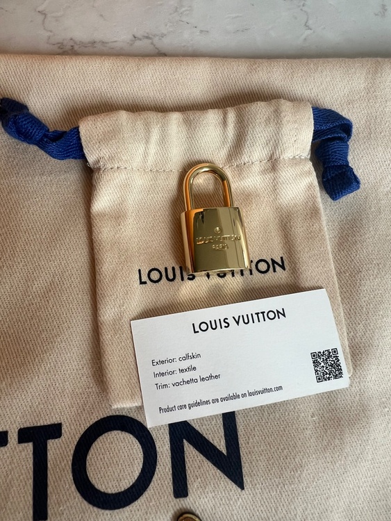 M26489 アルマＰM（ブランドバッグ）の商品画像 - 査定依頼日：2025年12月20日 - 最高査定価格：300,000円