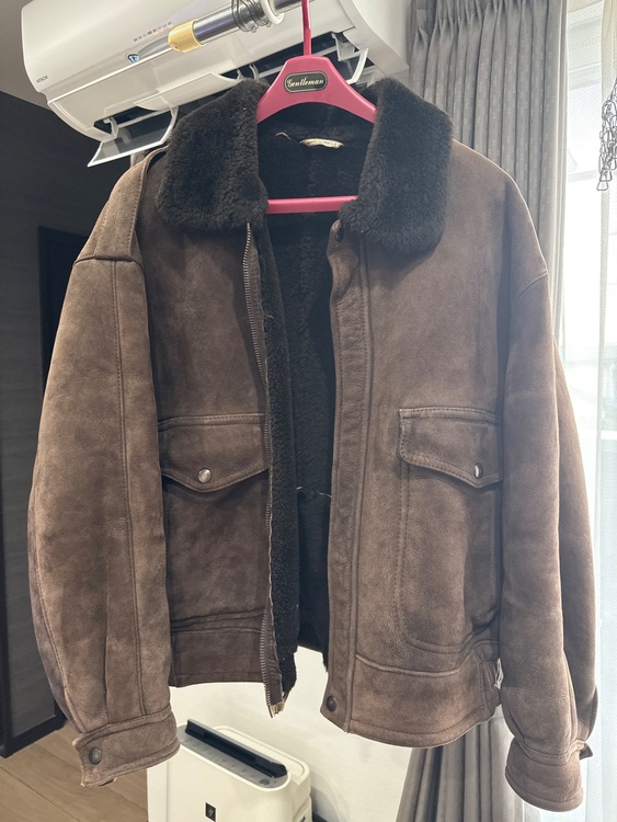 ラムラザージャケット（古着・ファッション）の商品画像 - 査定依頼日：2026年1月15日 - 最高査定価格：2,000円