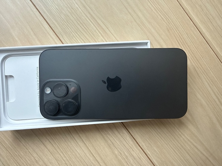 iPhone 15 Pro Max 256GB docomo（スマホ）の商品画像 - 査定依頼日：2026年4月4日 - 最高査定価格：97,000円