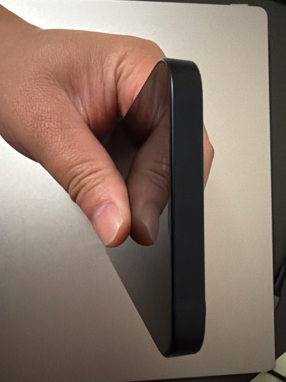 iPhone 13 256GB SIMフリー（スマホ）の商品画像 - 査定依頼日：2026年3月31日 - 最高査定価格：39,000円