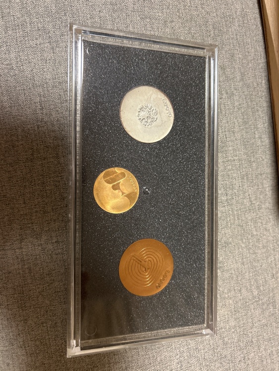 1970大阪万博　金銀銅　記念メダル（金・貴金属）の商品画像 - 査定依頼日：2026年7月17日 - 最高査定価格：190,000円