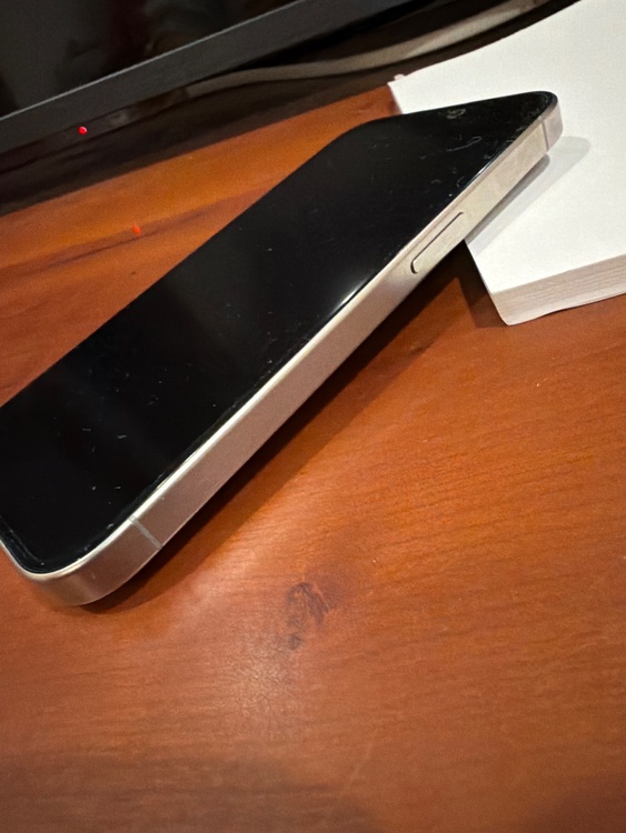 iPhone iPhone 15 Pro 128GB docomo（スマホ）の商品画像 - 査定依頼日：2026年9月7日 - 最高査定価格：74,000円