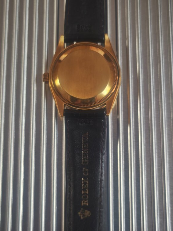 ロレックス パーペチュアル（高級時計）の商品画像 - 査定依頼日：2026年9月8日 - 最高査定価格：750,000円