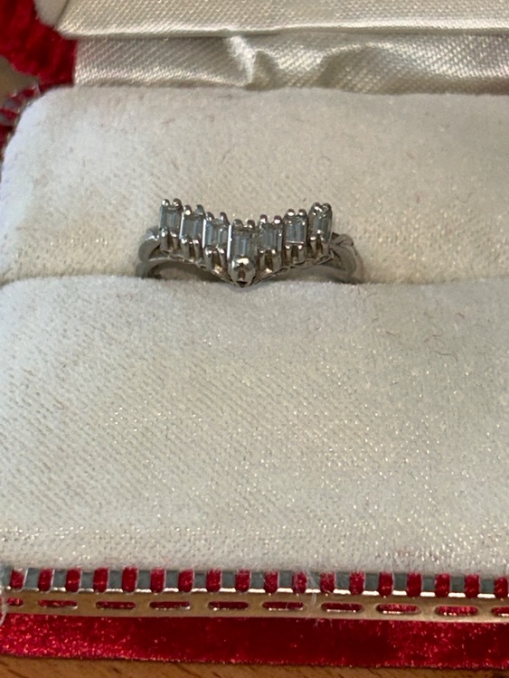 不明（宝石）の商品画像 - 査定依頼日：2025年11月30日 - 最高査定価格：50,000円