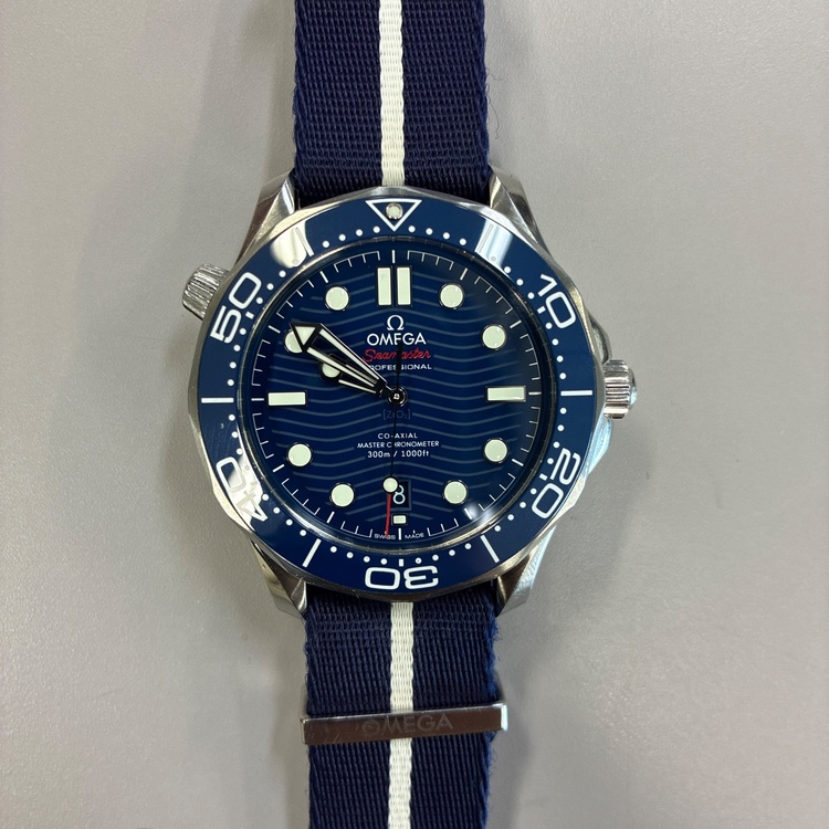 オメガ シーマスター オメガ 210.32.42.20.03.001 　保証書等ふぞくひ全部あり（高級時計）の商品画像 - 査定依頼日：2026年1月6日 - 最高査定価格：500,000円