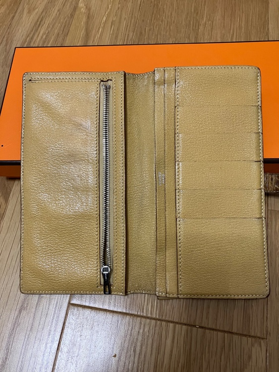 クロコダイルの長財布（ブランド財布・小物）の商品画像 - 査定依頼日：2026年2月24日 - 最高査定価格：835,000円