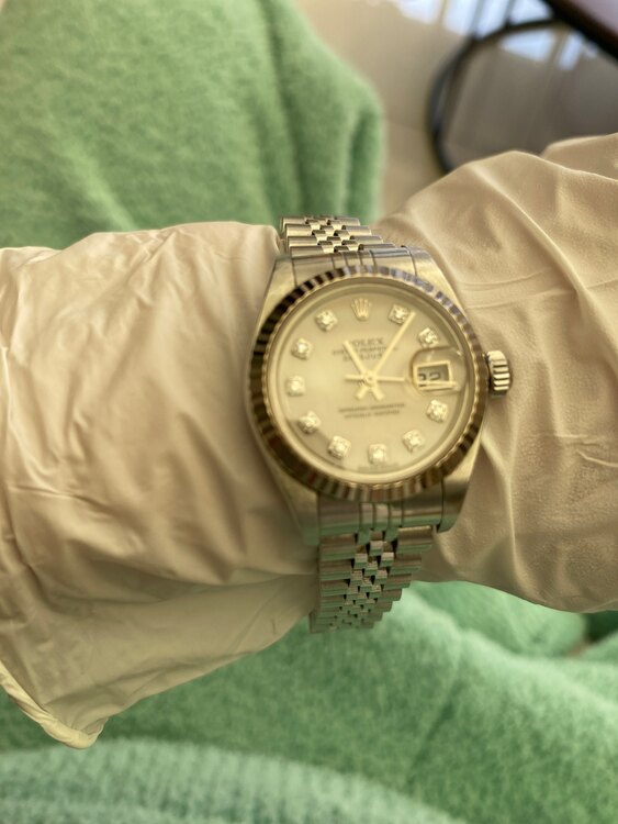 ピンクシェルテンポイント（高級時計）の商品画像 - 査定依頼日：2023年12月9日 - 最高査定価格：1,500,000円