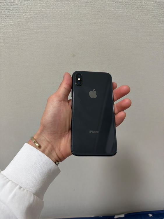 iPhoneX 256GB au（スマホ）の商品画像 - 査定依頼日：2026年4月28日 - 最高査定価格：11,000円