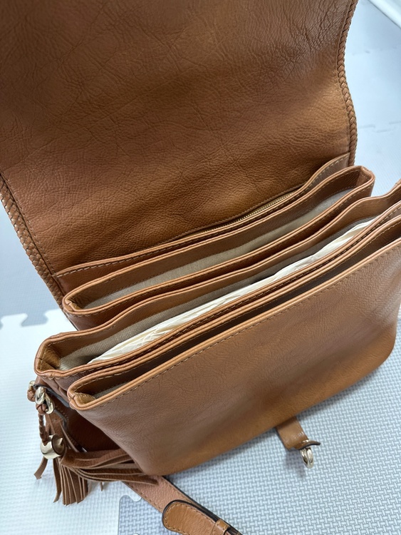 ショルダーバッグ（ブランドバッグ）の商品画像 - 査定依頼日：2026年4月9日 - 最高査定価格：17,000円