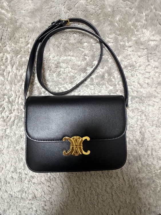 セリーヌ  （ブランドバッグ）の商品画像 - 査定依頼日：2026年4月9日 - 最高査定価格：250,000円