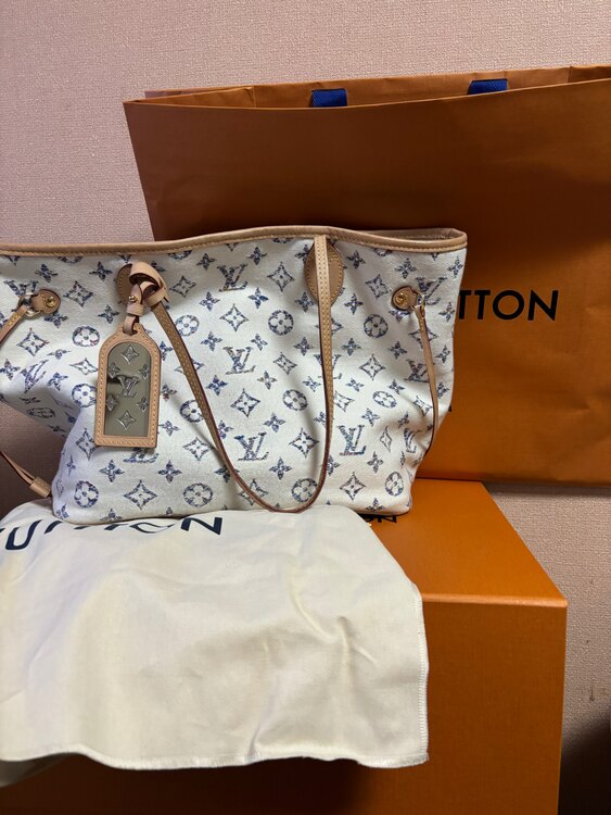 ネバーフルMMノーティカルカプセルコレクションM24905（ブランドバッグ）の商品画像 - 査定依頼日：2025年2月15日 - 最高査定価格：270,000円