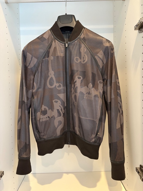 エルメス　リバーシブルブルゾン　カーフレザー　メッシュ　サイズ48 （古着・ファッション）の商品画像 - 査定依頼日：2025年12月6日 - 最高査定価格：70,000円