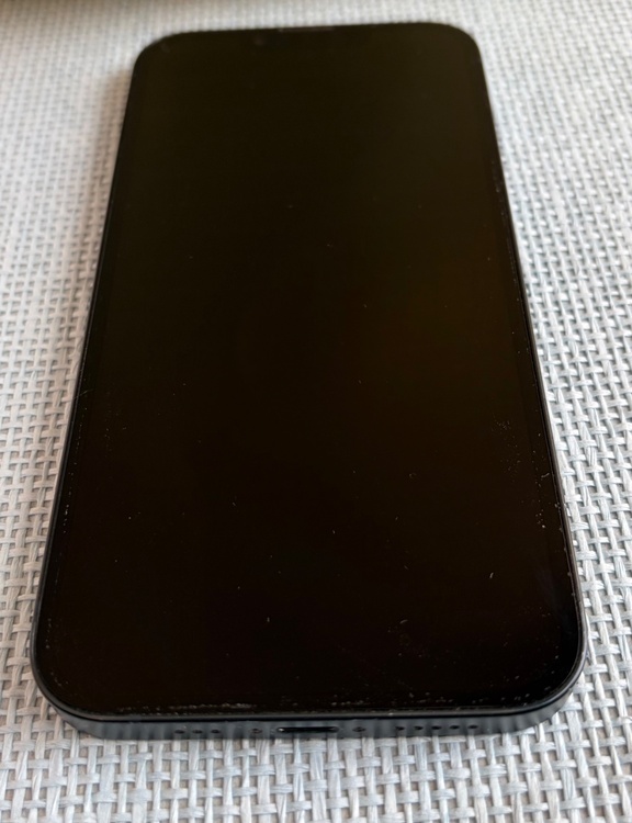 iPhone 13 128GB SIMフリー（スマホ）の商品画像 - 査定依頼日：2026年2月7日 - 最高査定価格：33,000円