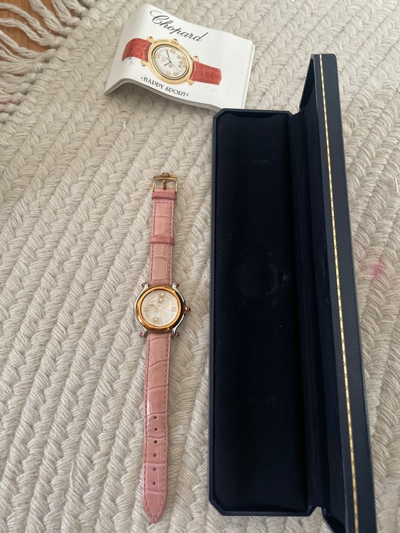 ショパール ハッピースポーツ 2778239（高級時計）の商品画像 - 査定依頼日：2025年9月29日 - 最高査定価格：240,000円