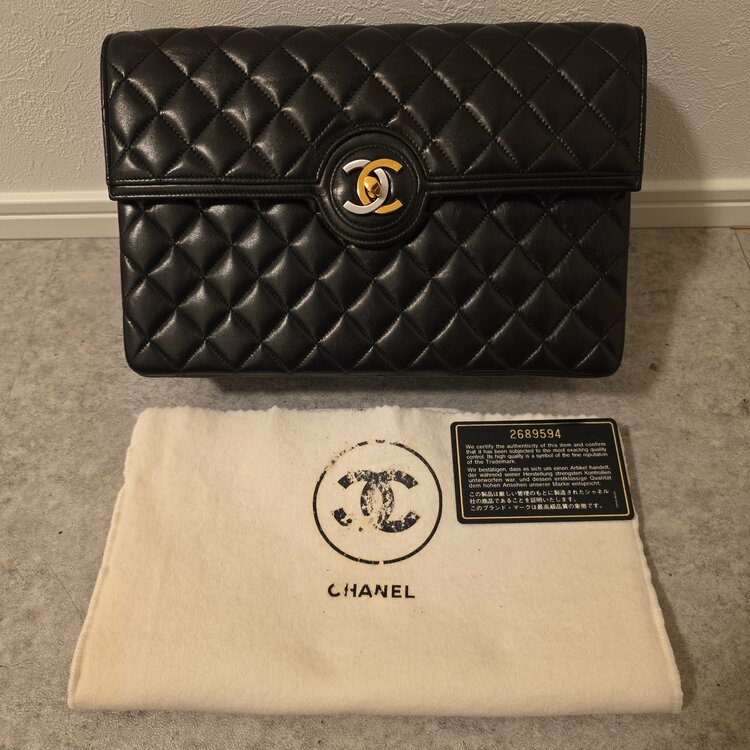 パリ限定　マトラッセ　ダブルフラップチェーンショルダーバッグ（ブランドバッグ）の商品画像 - 査定依頼日：2026年4月2日 - 最高査定価格：270,000円