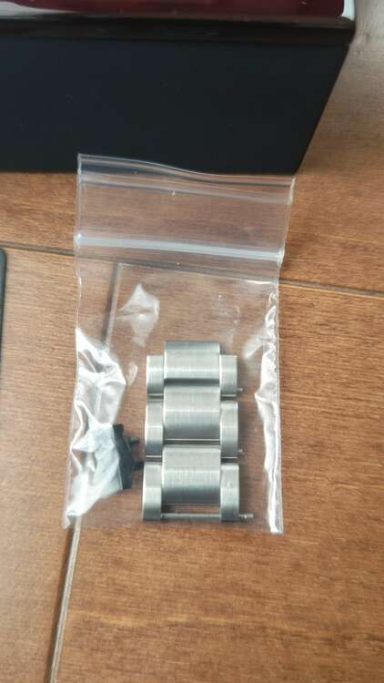 その他 ロンジン コンクエストVHPL37164966（高級時計）の商品画像 - 査定依頼日：2025年4月20日 - 最高査定価格：80,000円