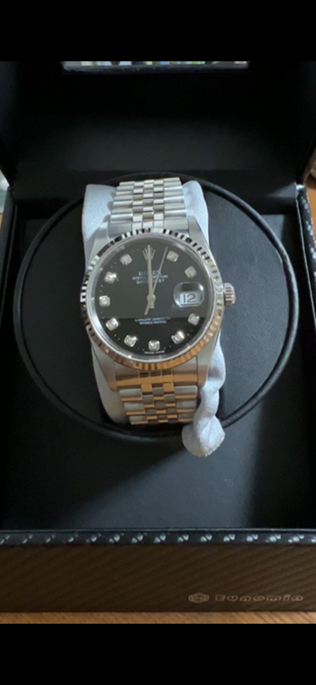 ロレックス デイトジャスト 16234G ブラック　F番　2004ね（高級時計）の商品画像 - 査定依頼日：2025年6月22日 - 最高査定価格：950,000円