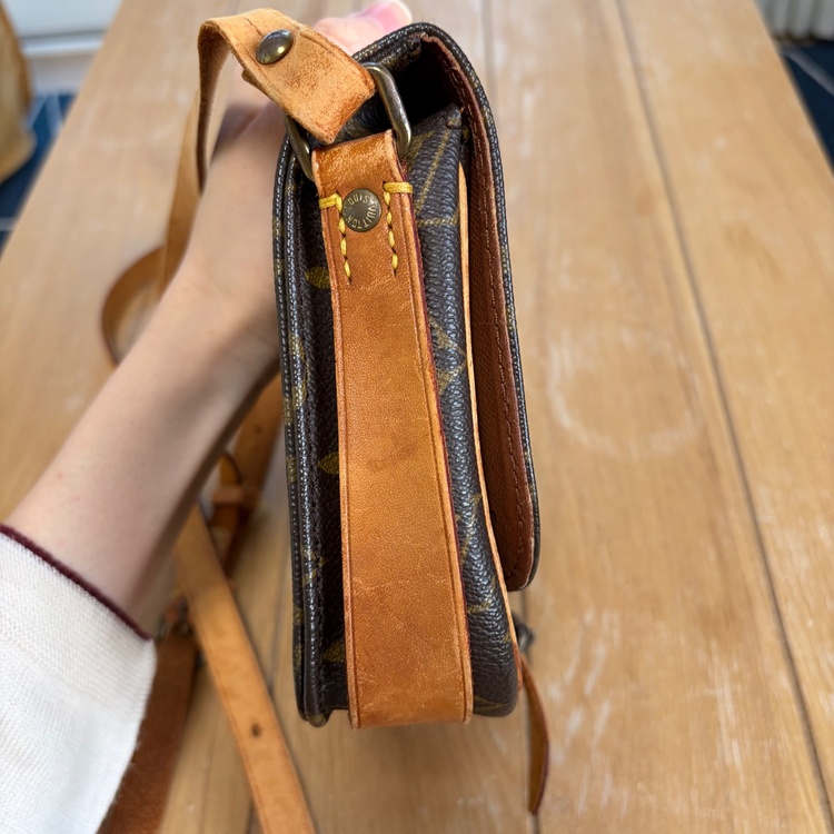 ルイヴィトン モノグラム （ブランドバッグ）の商品画像 - 査定依頼日：2025年12月19日 - 最高査定価格：36,000円