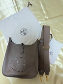 Hermès Evelyne III PM（ブランドバッグ）の商品画像 - 査定依頼日：2026年3月9日 - 最高査定価格：580,000円