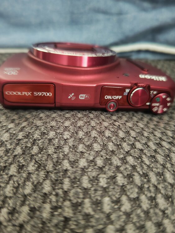 COOLPIX S9700（カメラ）の商品画像 - 査定依頼日：2026年9月13日 - 最高査定価格：25,000円