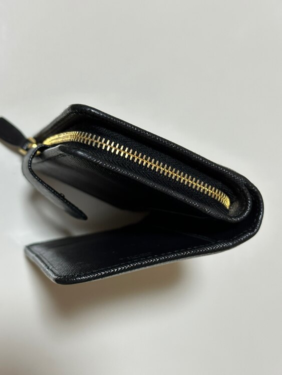 サフィアーノレザー（ブランド財布・小物）の商品画像 - 査定依頼日：2025年2月9日 - 最高査定価格：6,500円