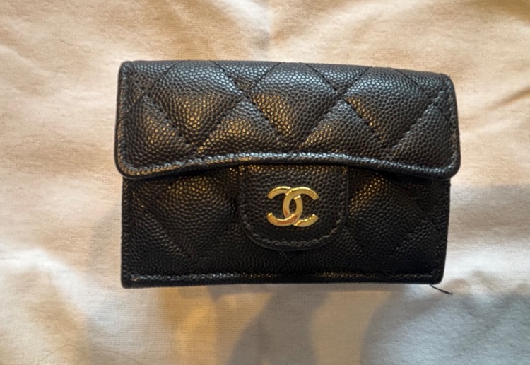 スモールウォレット（ブランド財布・小物）の商品画像 - 査定依頼日：2025年10月11日 - 最高査定価格：15,000円