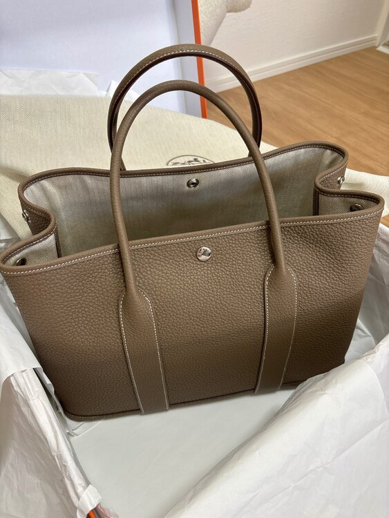 ガーデンパーティー 36 エトゥープ（ブランドバッグ）の商品画像 - 査定依頼日：2025年4月6日 - 最高査定価格：610,000円