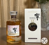 ウイスキー サントリー響（お酒）の商品画像 - 査定依頼日：2026年10月14日 - 最高査定価格：33,000円