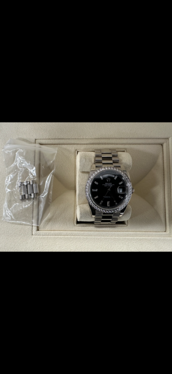 ロレックス デイデイト 228349RBr（高級時計）の商品画像 - 査定依頼日：2025年2月18日 - 最高査定価格：8,000,000円