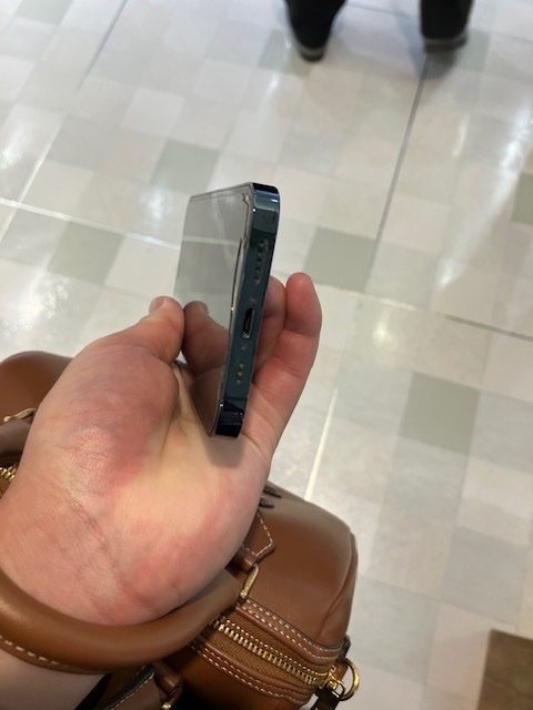 iPhone iPhone 12 Pro 128GB Softbank（スマホ）の商品画像 - 査定依頼日：2026年8月25日 - 最高査定価格：32,500円