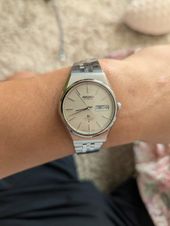 61GS スペシャル（高級時計）の商品画像 - 査定依頼日：2026年3月28日 - 最高査定価格：200,000円