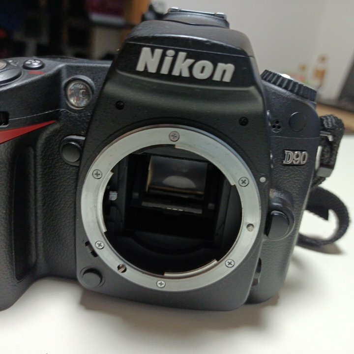 D90（カメラ）の商品画像 - 査定依頼日：2026年9月14日 - 最高査定価格：8,000円