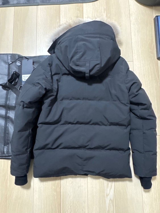 カナダグース　ブラックレーベル（古着・ファッション）の商品画像 - 査定依頼日：2026年2月11日 - 最高査定価格：25,000円