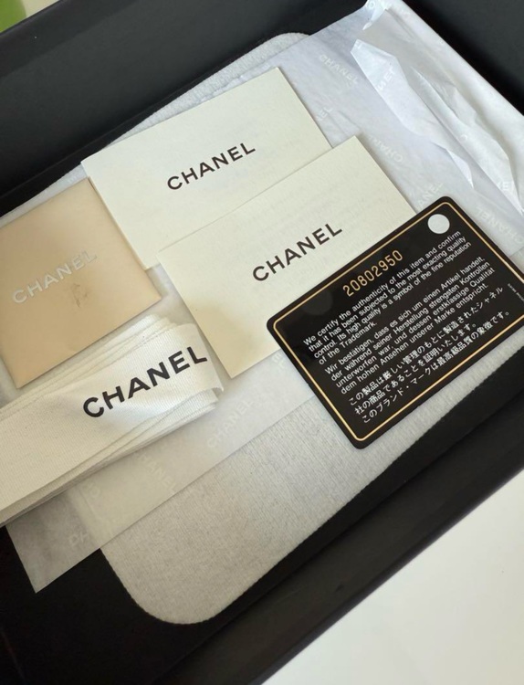 チェーンウォレット（ブランドバッグ）の商品画像 - 査定依頼日：2025年10月15日 - 最高査定価格：250,000円